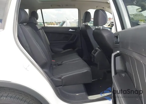 2022 Volkswagen Tiguan 2.0T Se из США, поврежденный, VIN 3VV3B7AX1NM042582